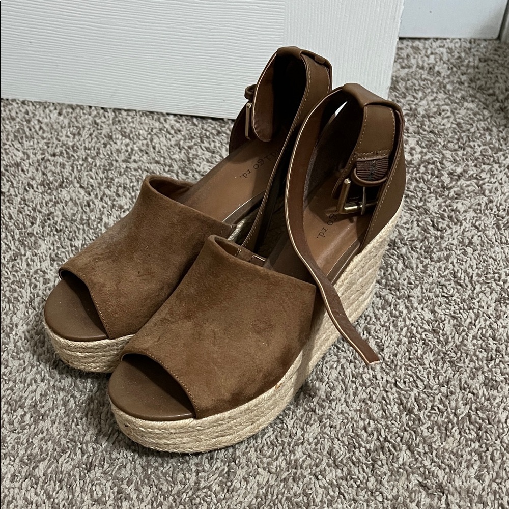 Indigo Rd. Brown and Tan Ankle Strap Peep Toe High Wedge Heels Size 8